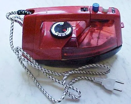 Steam iron "NEWTEC" Type/model: NT-8010