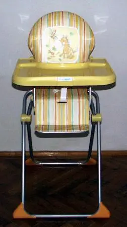 Plastic foldable high chair “Brevi – Pony” 