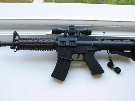 Игрушечный пистолет с лазером Super weapon