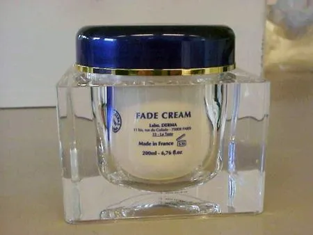 Skin whitening gel and cream “Fair & White Exclusive Whitenizer Gel Crème"