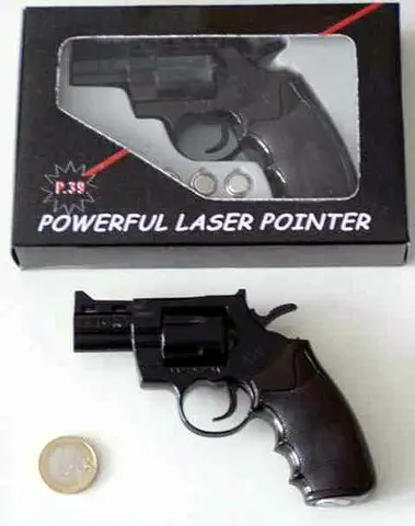 Laser pointer “Powerful laser Pointer” in the shape of a revolver with rotating cylinder