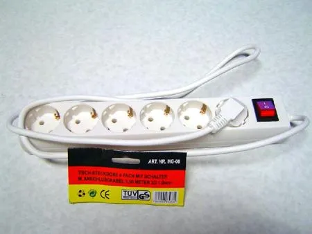 Extension supply cord with multiple sockets