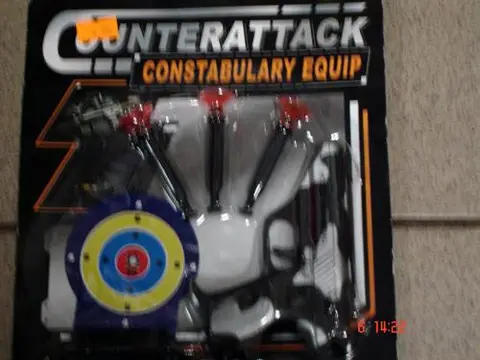 Игрушечный пистолет - пистолет со стрелами 'Police set'