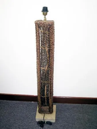 Декоративная лампа на подставке «Eky -Lamp Stand»