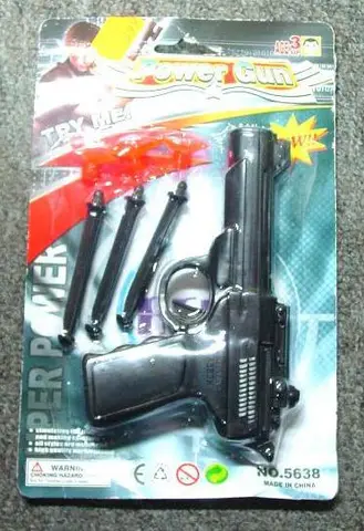 Игрушечный пистолет