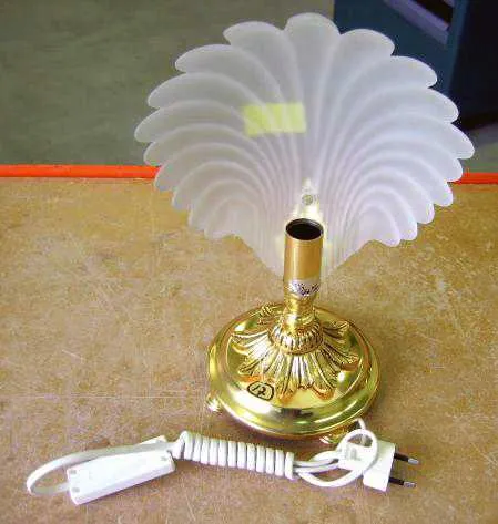 Desk lamp with vertical translucent lampshade “Astrolustre - Desk lamp”