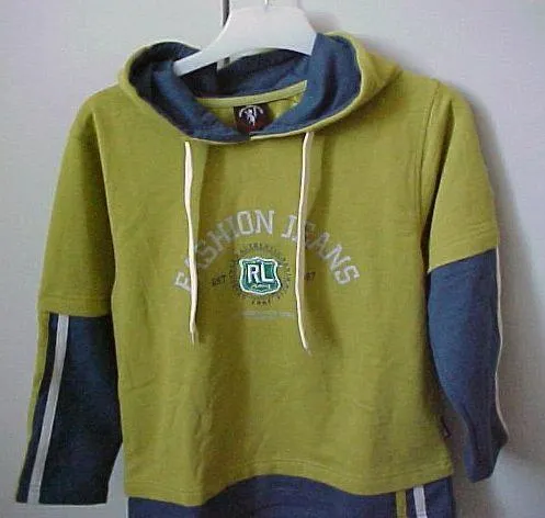 Sweatshirt with hood for boys