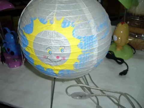 Portable lamp for children
