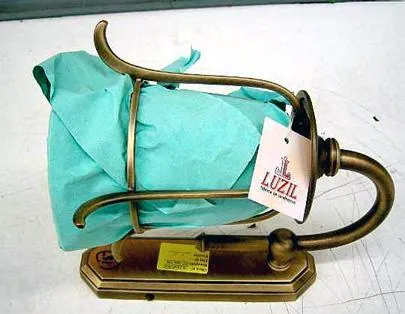 Portable electric desk lamp “LUZIL”