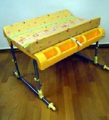 Changing unit for domestic use with bath