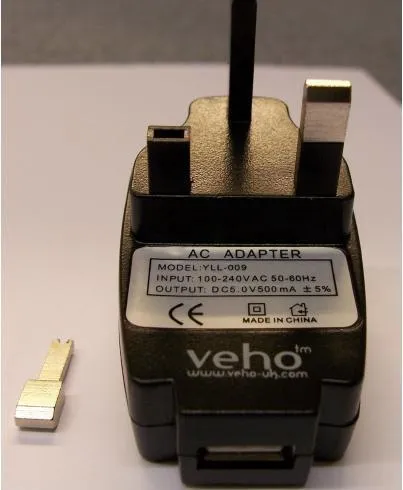 VEHO USB plug transformer