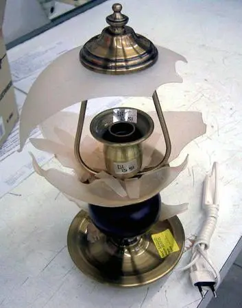 Metallic portable electric desk lamp “Astrolustre”