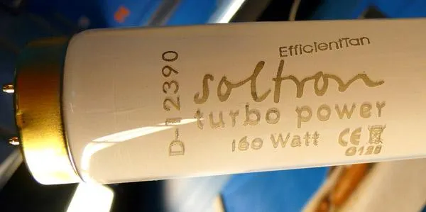 Glass tube for sunbeds – Soltron efficient tan plus super power