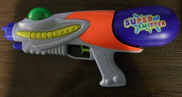 Водяной пистолет «SUPER EMITTER»