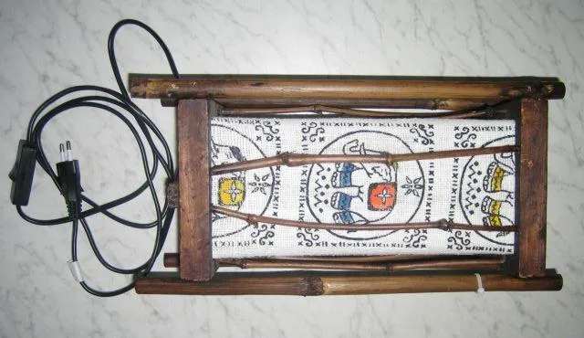 Table lamp