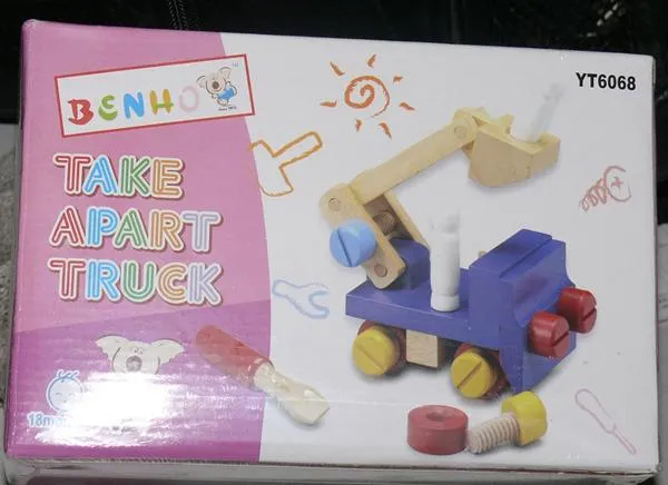 Деревянные игрушки - «Take Apart Truck»