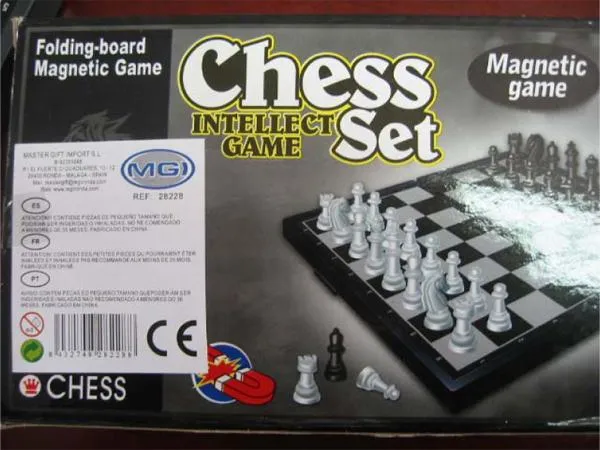 Магнитная игрушка - Шахматный набор Intellect Game