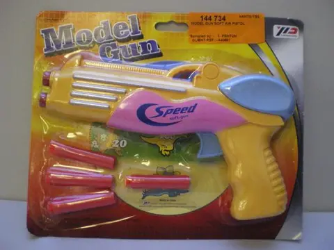 Toy gun with darts - Model gun