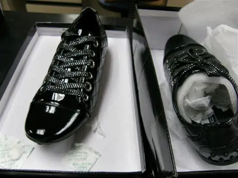 Girls' shoes - Sport patent leather shoes