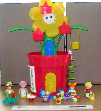 Набор игрушек «The Big Red Plant Pot» С маркировкой «18+ MONTHS»