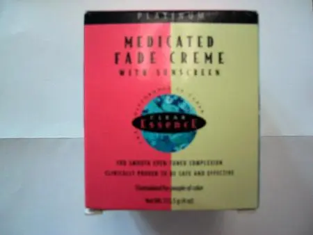 Cosmetic skin bleaching "Clear Essence Medicated Fade Crème with Sunscreen - Skin Lighteni