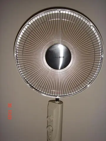 Электрический галогенный обогреватель - Infrared Heater