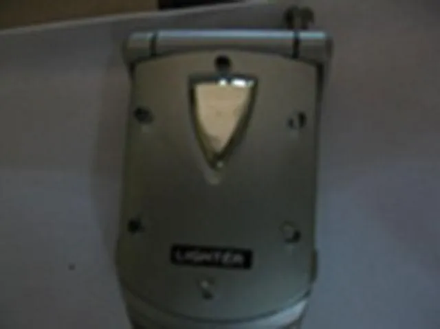 Novelty lighter