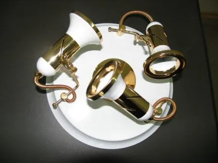 Electric ceiling luminaire “Lighting fitting” ; three bulbs x 40W 