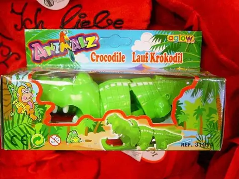 Plastic crocodile - Animalz - Crocodile