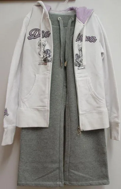 Children's sweatshirt and trousers