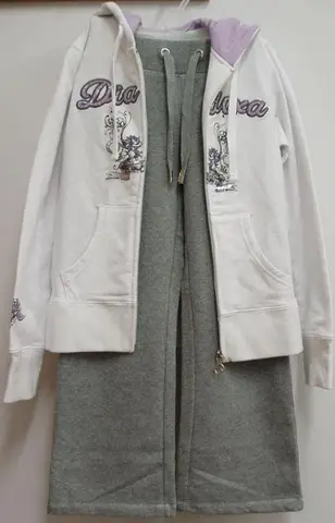 Children's sweatshirt and trousers