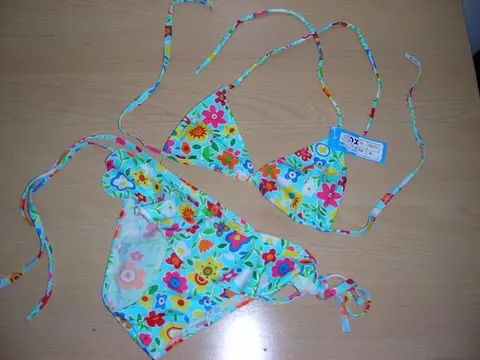 Girl's bikini