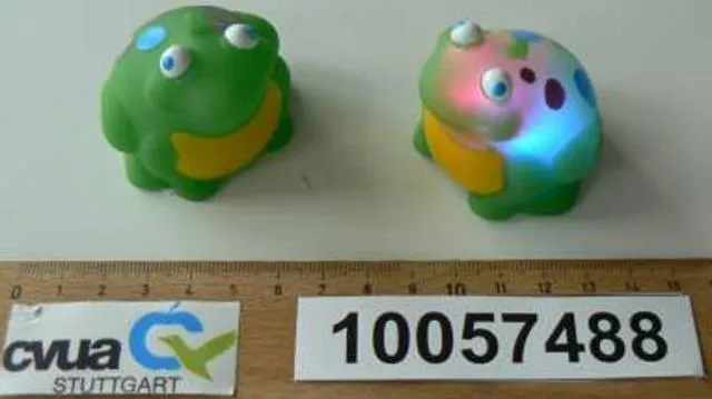 Plastic frog