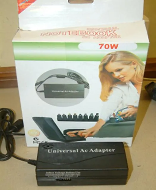 Зарядное устройство для ноутбуков - Universal AC Adaptor