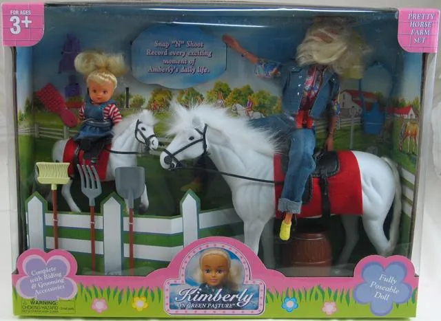Игровой набор - Kimberly on Green Pasture