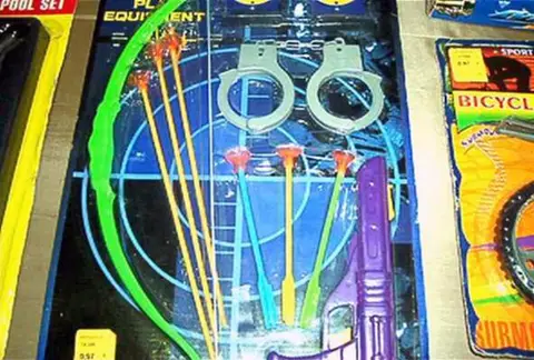Toy bow