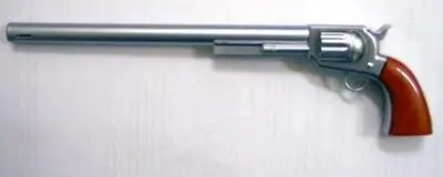 Novelty lighter in the form of a gun
