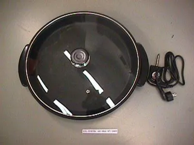 Electrical pizza pan "Cacerola – Pizza pan 40 cm 1500 W"Type/number of model: ELECTRIC PIZ