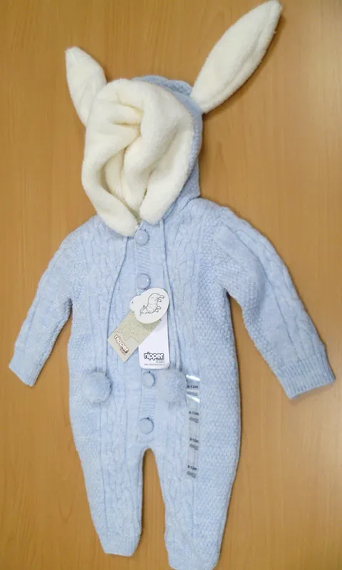 Baby's bodysuit