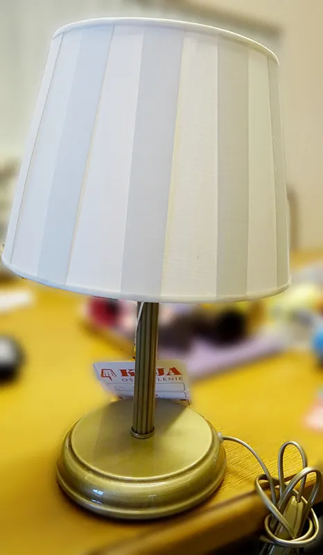 Table lamp