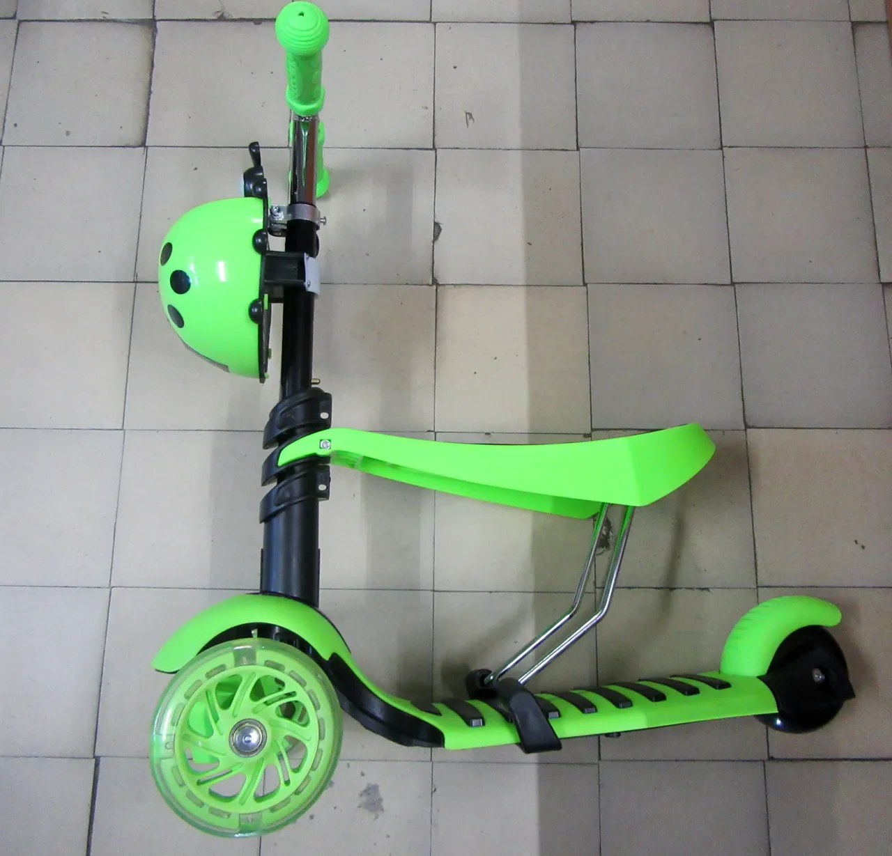 Toy scooter