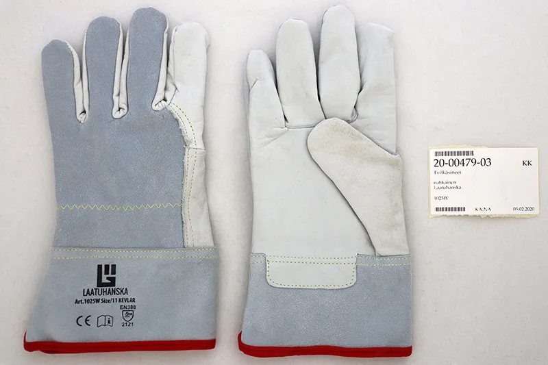 Leather working gloves