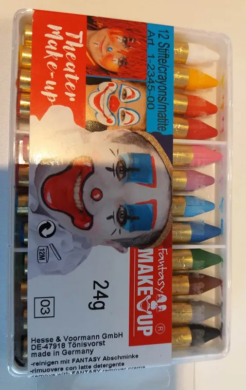 Face-painting crayons