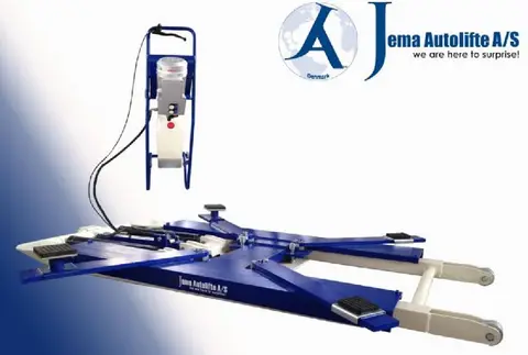 Vehicle scissor lift