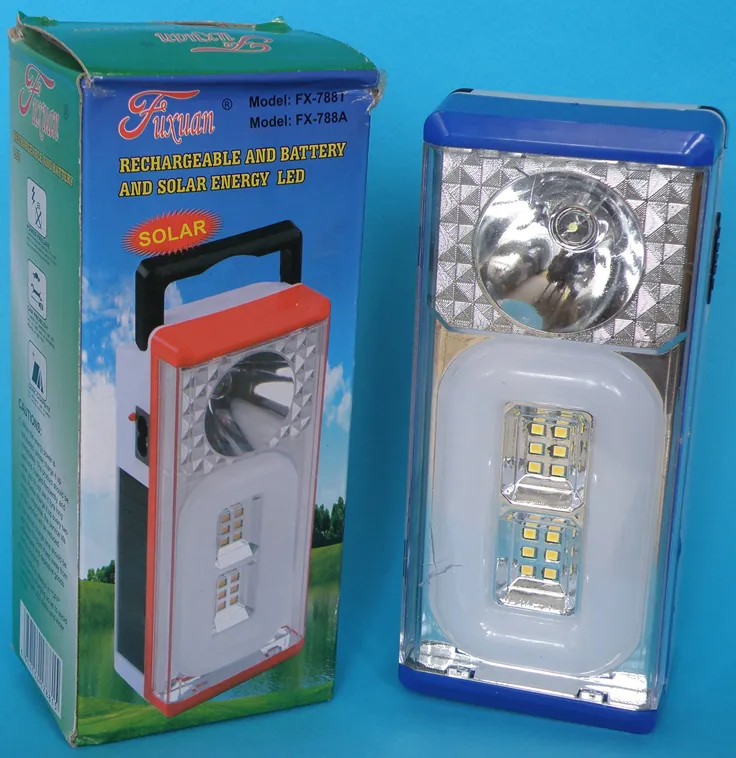 Portable LED lamp/torch