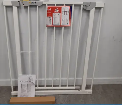 Safety gate