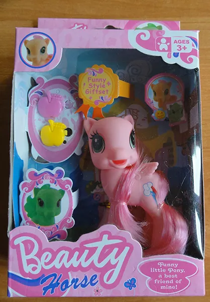 Пластиковая игрушка