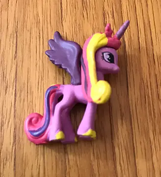 Пластиковая игрушка