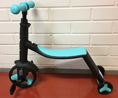 Toy scooter