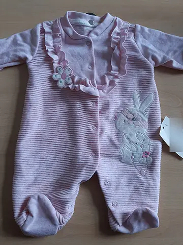 Baby's bodysuit